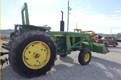 John Deere 2840 Tractor