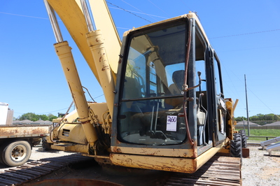 Komatsu PC220LC-6LE Excavator