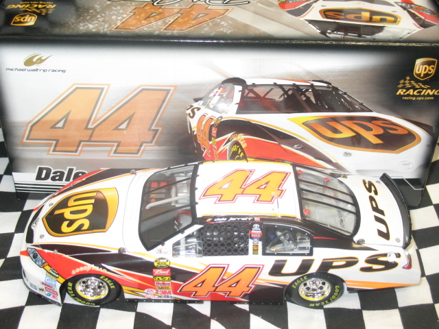 24 Dale Jarrett #44 UPS 2007 Action Diecast Car 12R  